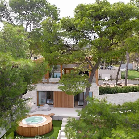 Liore Villa